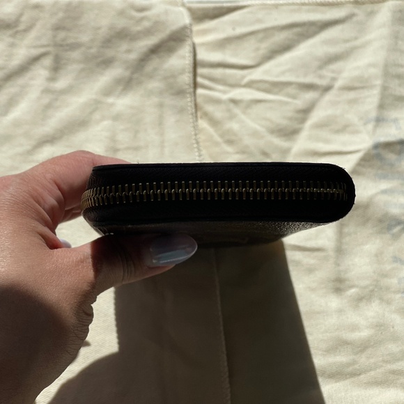 LOUIS VUITTON Clémence Wallet - Picture 5 of 8